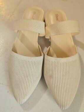 Shoe'N Tale Cream Knit Pointed Toe Mule Heels 6